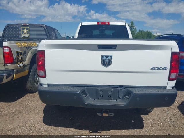 2017 RAM 3500 TRADESMAN 4X4 8' BOX 16