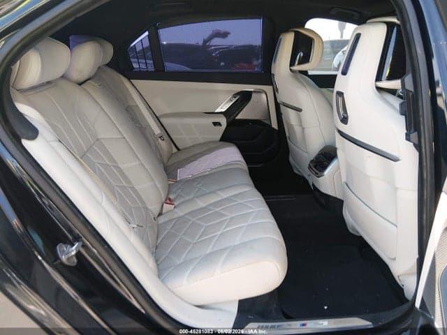 2024 BMW I7 EDRIVE50 1