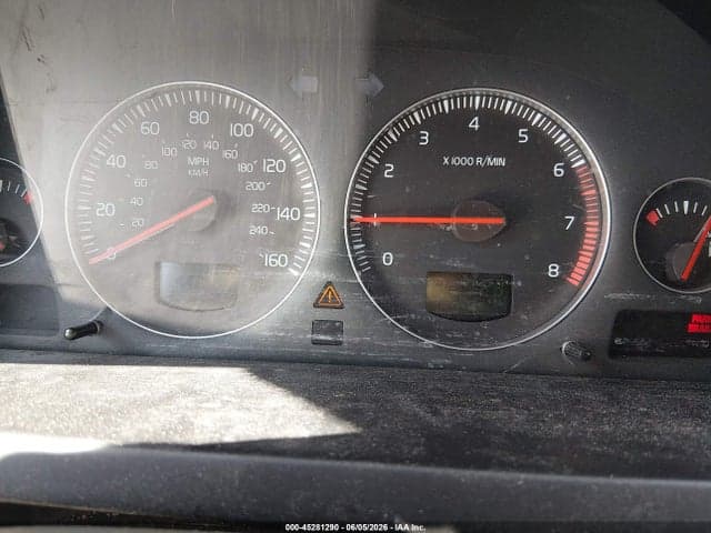 2004 VOLVO XC90 2.5T 7