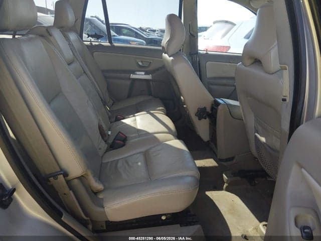 2004 VOLVO XC90 2.5T 8