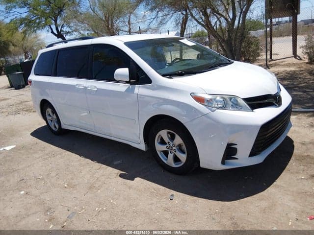 2020 TOYOTA SIENNA LE