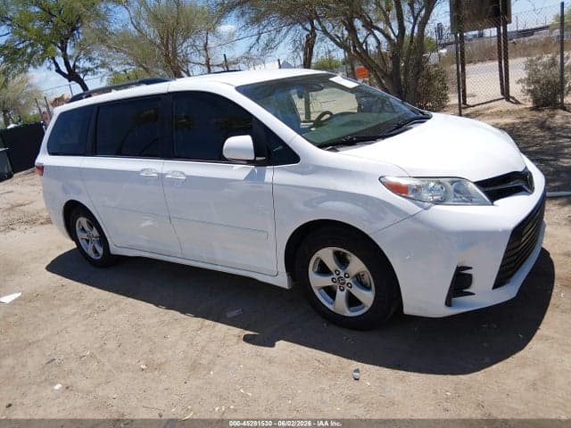 2020 TOYOTA SIENNA LE 12