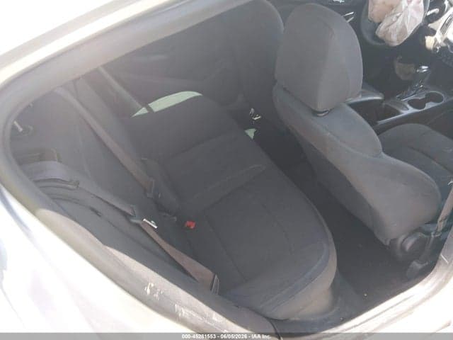 2017 CHEVROLET CRUZE LT AUTO 9