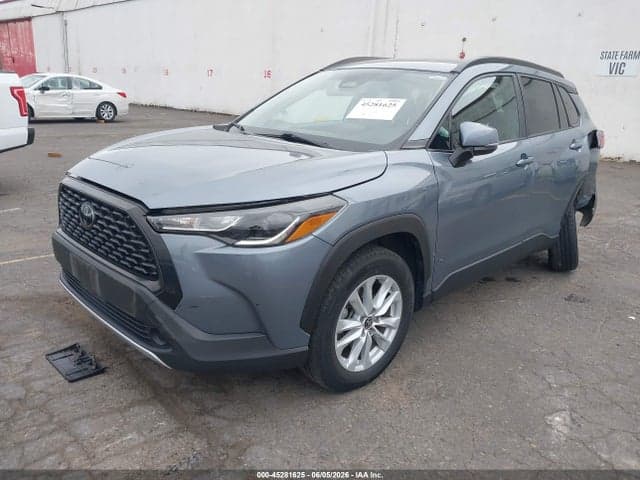 2023 TOYOTA COROLLA CROSS LE 2