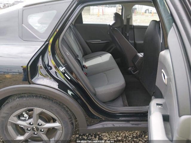 2025 KIA K4 LXS 8