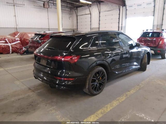2023 AUDI E-TRON PREMIUMWE 4