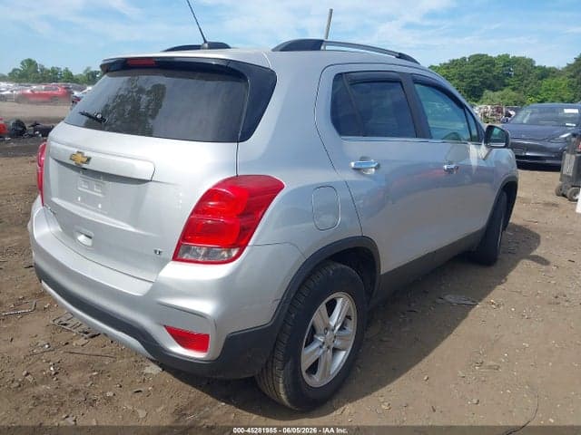 2019 CHEVROLET TRAX LT 4