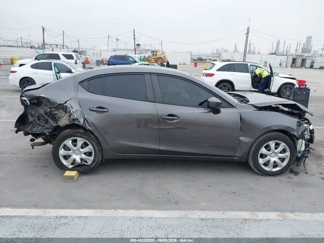2017 MAZDA MAZDA3 SPORT 10