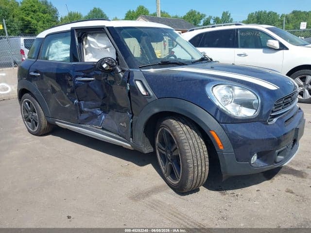 2015 MINI COUNTRYMAN COOPER 1