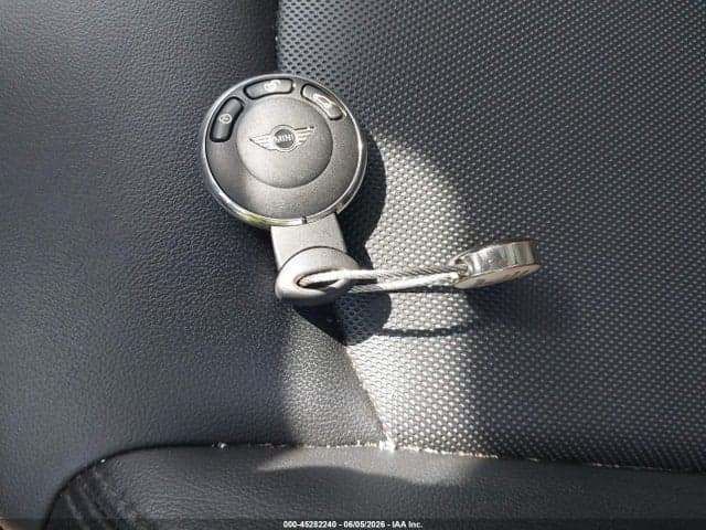 2015 MINI COUNTRYMAN COOPER 11