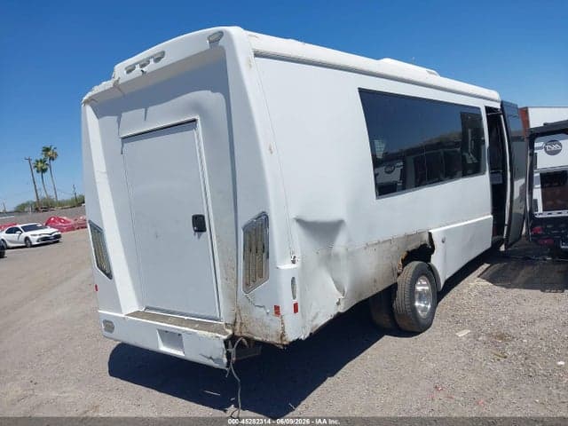 2017 FORD E-450 CUTAWAY 4