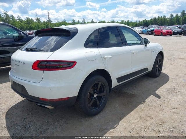 2018 PORSCHE MACAN 4