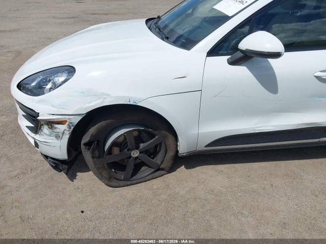 2018 PORSCHE MACAN 6