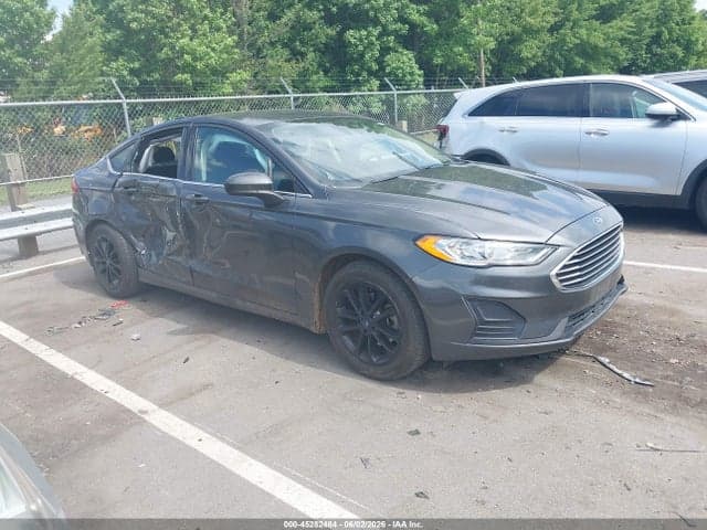 2019 FORD FUSION SE 1