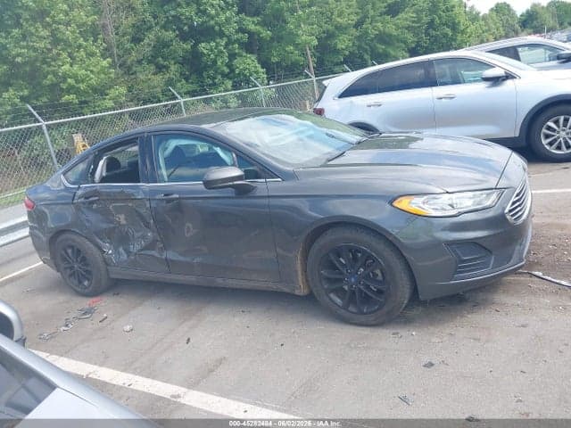 2019 FORD FUSION SE 13