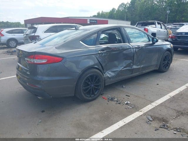 2019 FORD FUSION SE 4