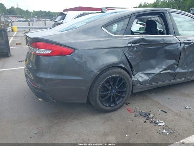 2019 FORD FUSION SE 6