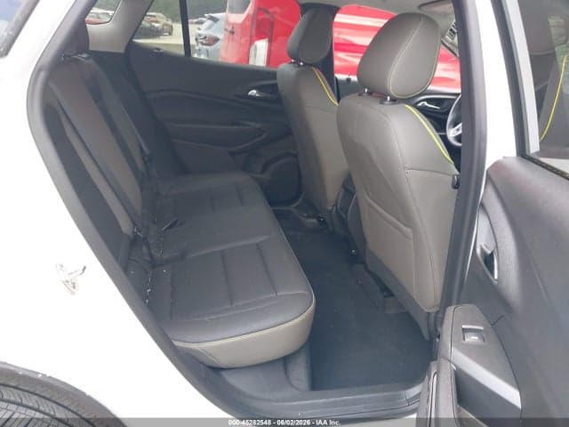 2025 CHEVROLET TRAX FWD ACTIV 8