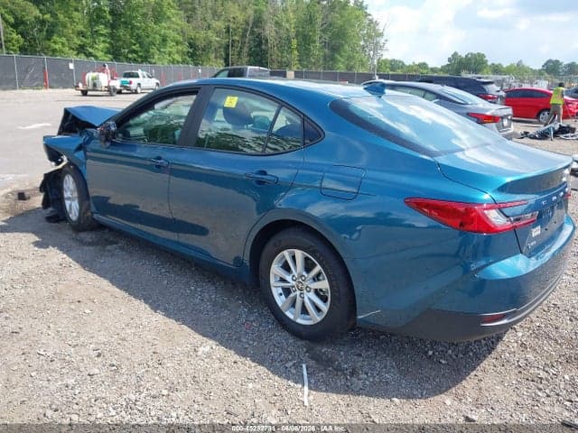 2025 TOYOTA CAMRY LE 3