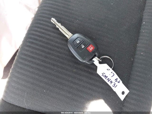 2017 TOYOTA RAV4 LE 11