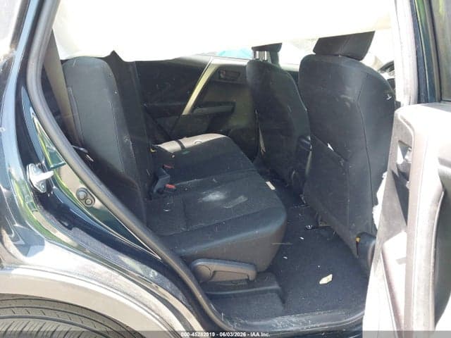 2017 TOYOTA RAV4 LE 8