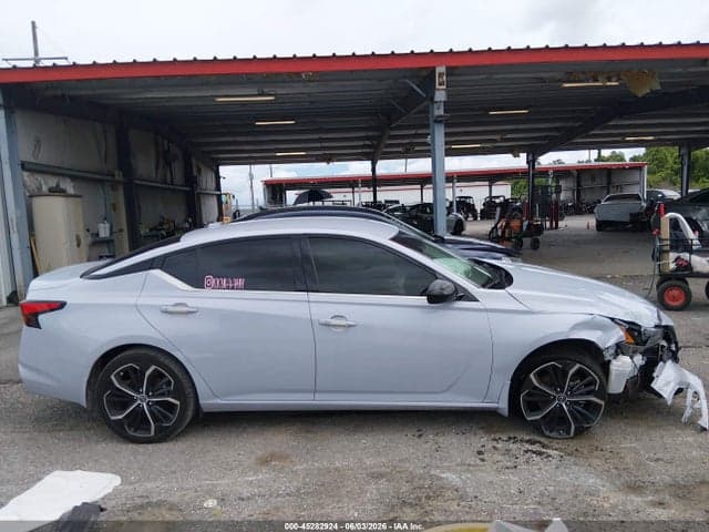 2025 NISSAN ALTIMA SR AWD 14