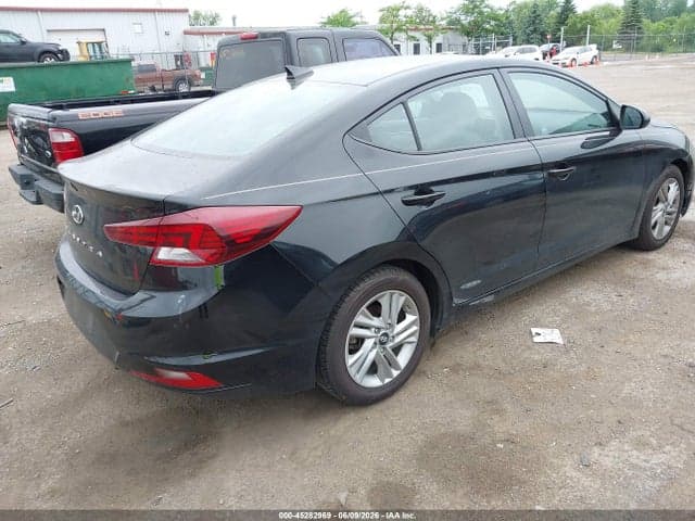 2020 HYUNDAI ELANTRA SEL 4