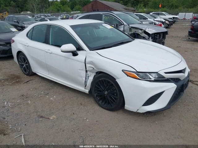 2020 TOYOTA CAMRY SE - 1