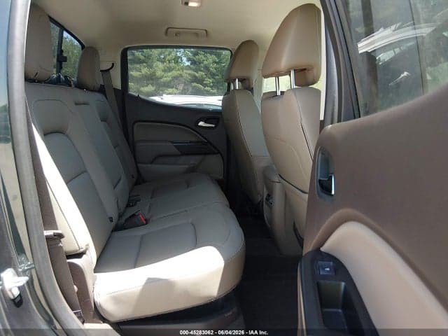 2017 GMC CANYON SLT 8