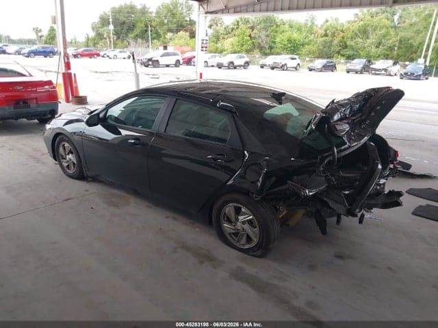 2026 HYUNDAI ELANTRA SE 3