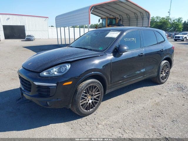 2017 PORSCHE CAYENNE PLATINUM 2