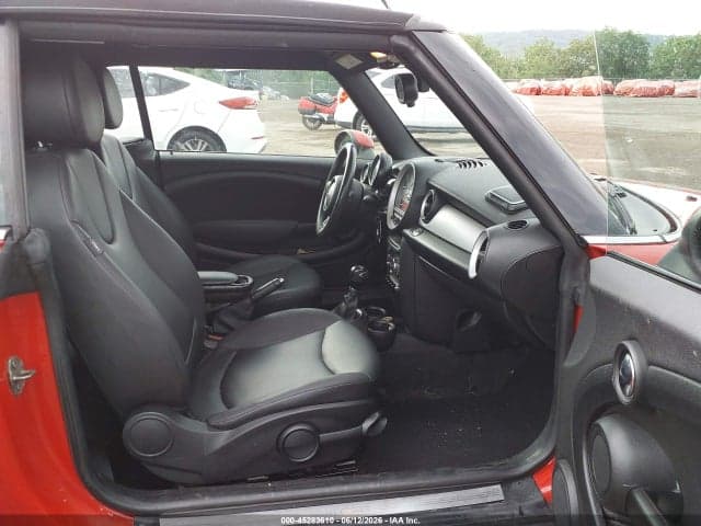 2014 MINI CONVERTIBLE COOPER 5