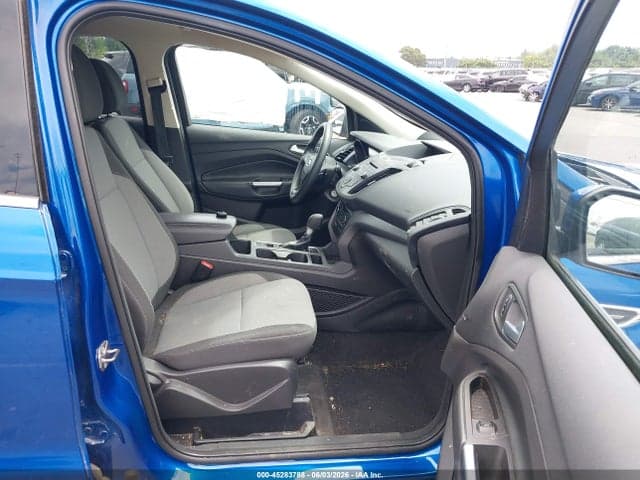 2017 FORD ESCAPE SE 5