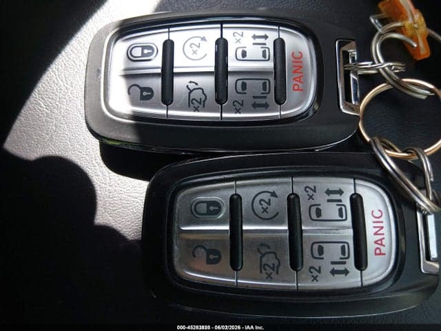 2023 CHRYSLER PACIFICA HYBRID 11