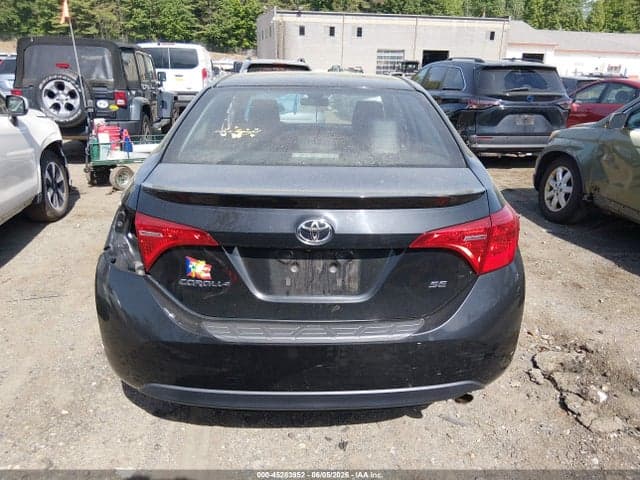 2018 TOYOTA COROLLA SE 17