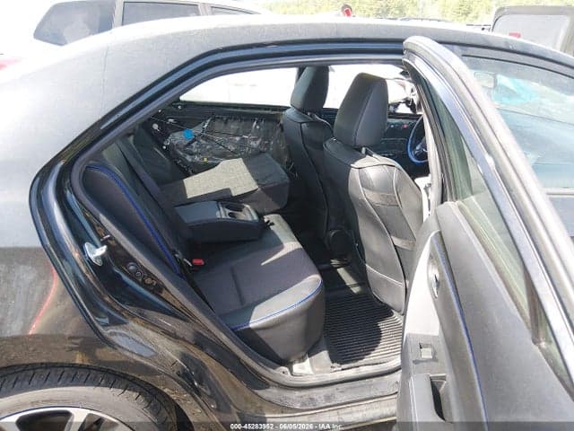2018 TOYOTA COROLLA SE 8