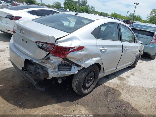 2020 HYUNDAI ACCENT SE 4