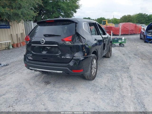 2017 NISSAN ROGUE SV 4