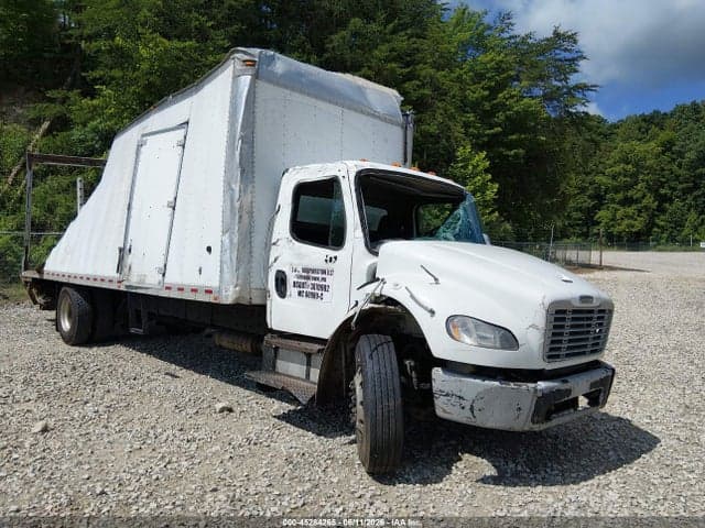 2017 FREIGHTLINER M2 106 - 1