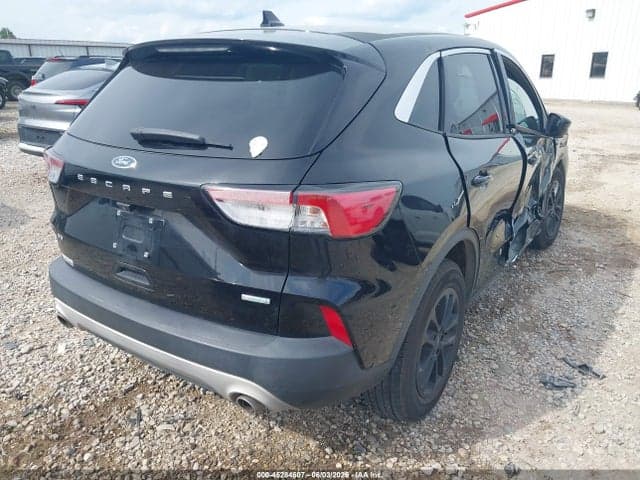 2020 FORD ESCAPE SE 4