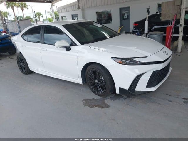 2025 TOYOTA CAMRY SE 1