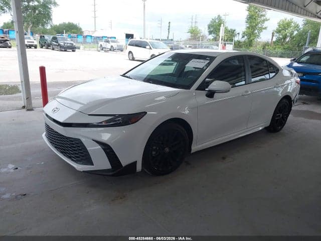 2025 TOYOTA CAMRY SE 2
