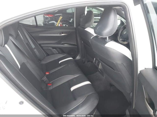 2025 TOYOTA CAMRY SE 8