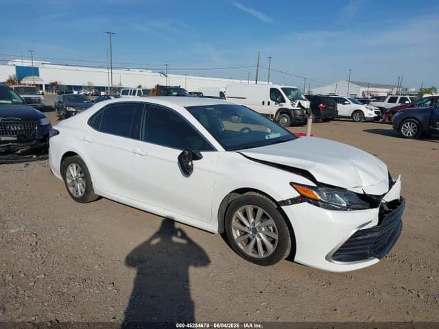 2022 TOYOTA CAMRY LE 1