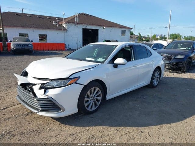 2022 TOYOTA CAMRY LE 2