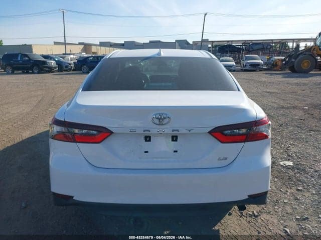 2022 TOYOTA CAMRY LE 16
