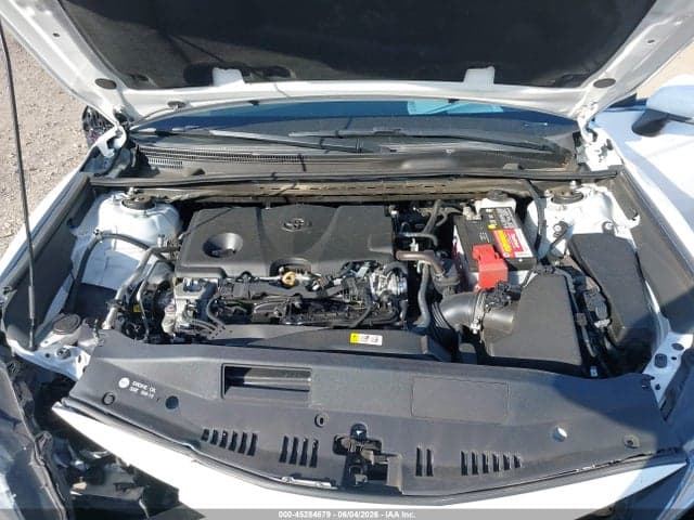 2022 TOYOTA CAMRY LE 10