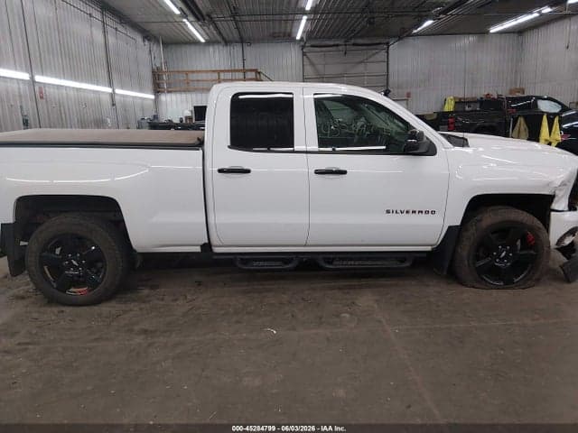2017 CHEVROLET SILVERADO 1500 2LT 14