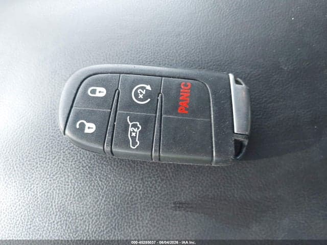 2021 JEEP GRAND CHEROKEE LAREDO X 4X4 11