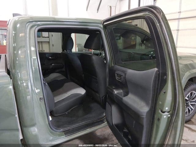 2022 TOYOTA TACOMA TRD SPORT 8